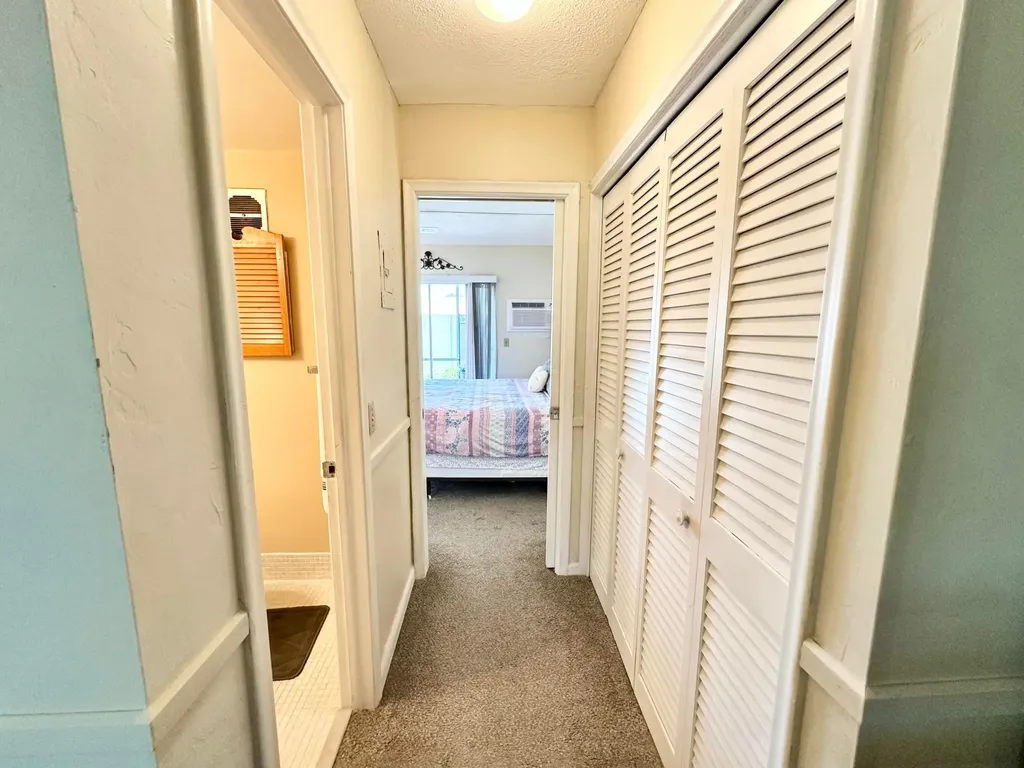 740 W Horizons W Boynton Beach FL 33435