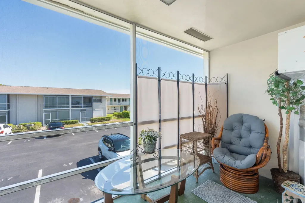 740 W Horizons W Boynton Beach FL 33435