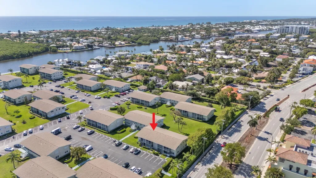 740 W Horizons W Boynton Beach FL 33435
