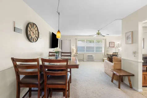 740 W Horizons W Boynton Beach FL 33435