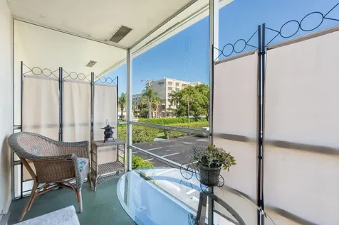 740 W Horizons W Boynton Beach FL 33435