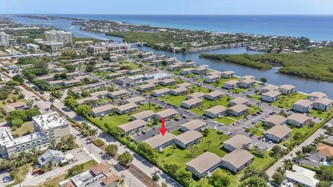 740 W Horizons W Boynton Beach FL 33435