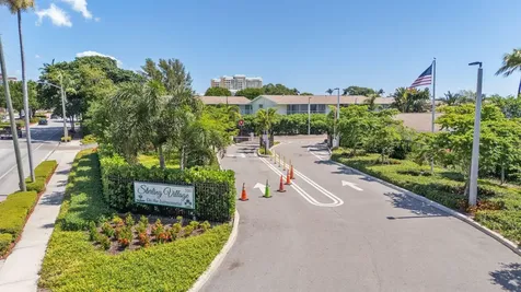 740 W Horizons W Boynton Beach FL 33435