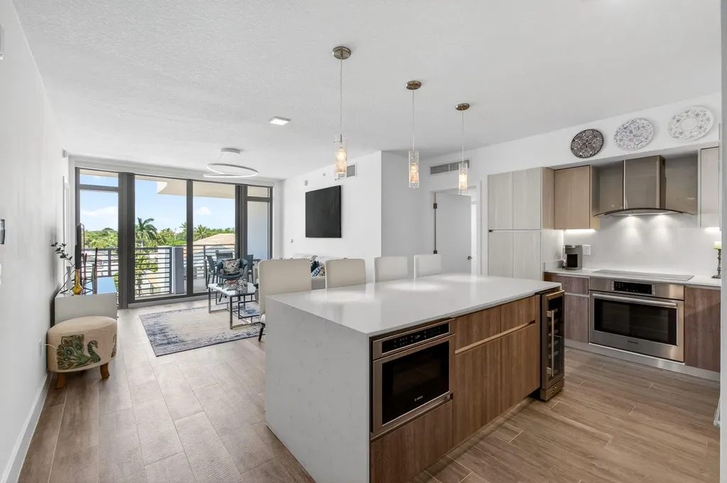 111 SE 1st Avenue Delray Beach FL 33444