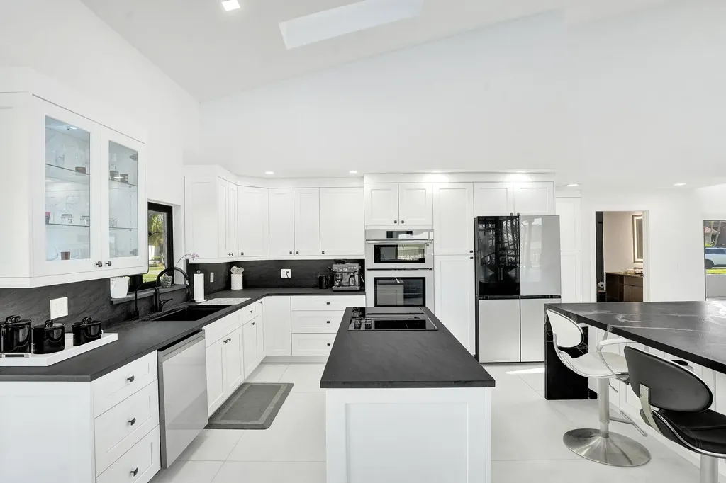 10818 River Glenn Drive Boca Raton FL 33428