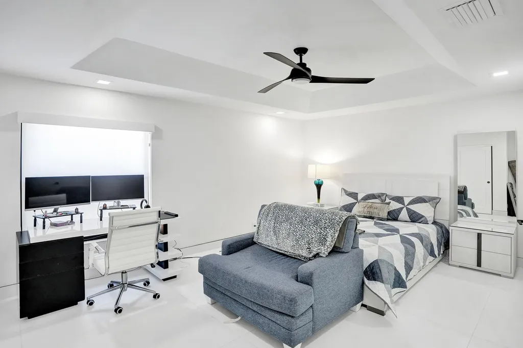 10818 River Glenn Drive Boca Raton FL 33428