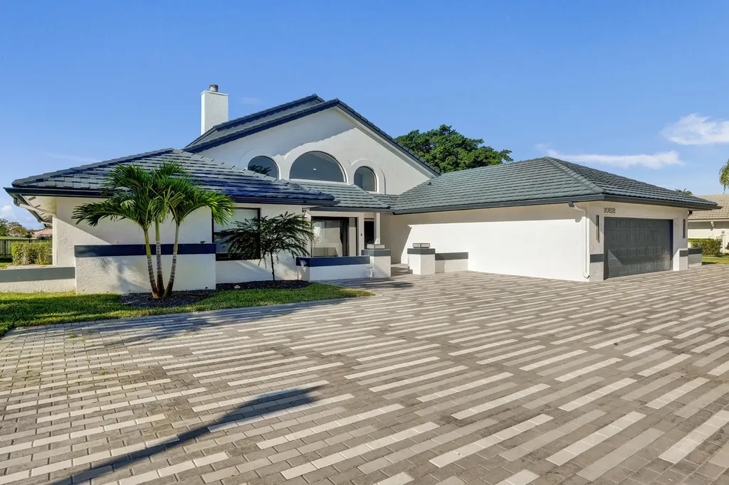 10818 River Glenn Drive Boca Raton FL 33428