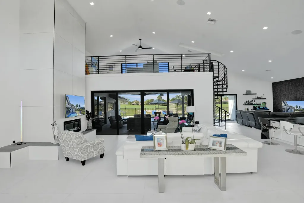 10818 River Glenn Drive Boca Raton FL 33428