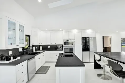 10818 River Glenn Drive Boca Raton FL 33428
