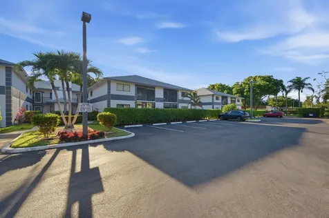 15301 Pembridge Avenue Delray Beach FL 33484
