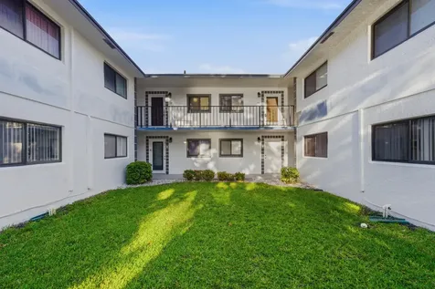 15301 Pembridge Avenue Delray Beach FL 33484