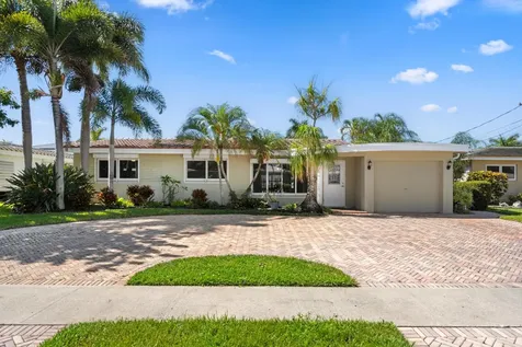330 SE 9th Court Pompano Beach FL 33060