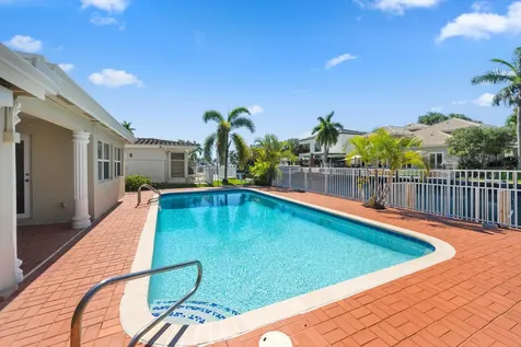 330 SE 9th Court Pompano Beach FL 33060