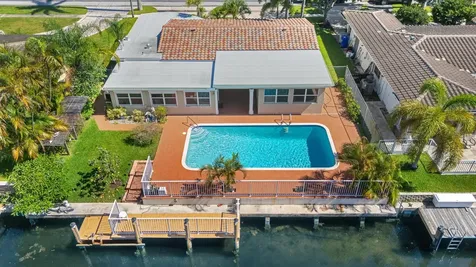 330 SE 9th Court Pompano Beach FL 33060