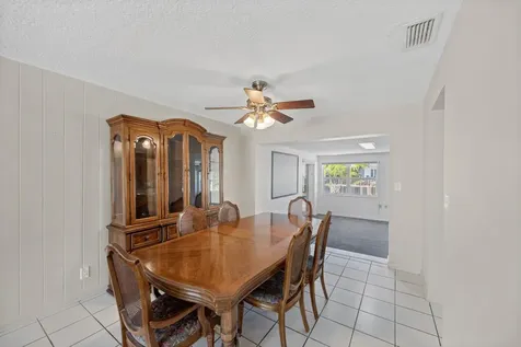 330 SE 9th Court Pompano Beach FL 33060