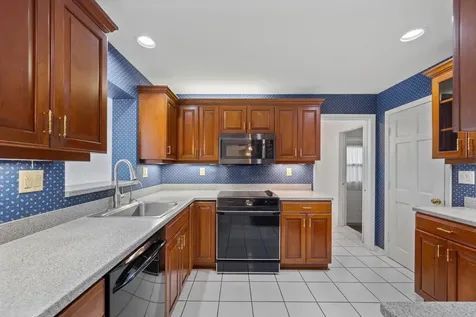 330 SE 9th Court Pompano Beach FL 33060