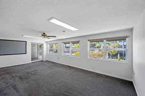 330 SE 9th Court Pompano Beach FL 33060