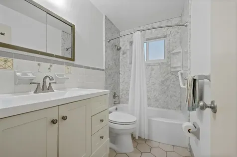 330 SE 9th Court Pompano Beach FL 33060