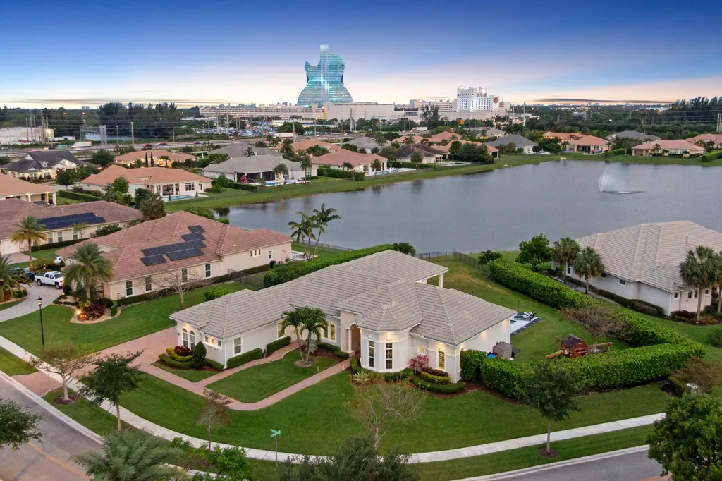 4830 W Sterling Ranch Circle Davie FL 33314