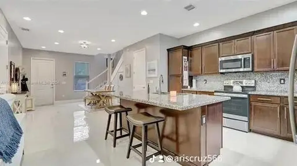 20908 NW 1st Drive Pembroke Pines FL 33029