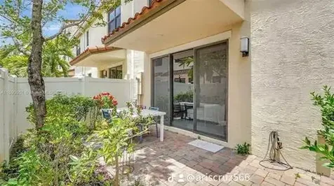 20908 NW 1st Drive Pembroke Pines FL 33029