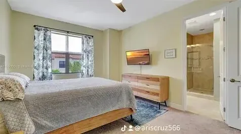 20908 NW 1st Drive Pembroke Pines FL 33029