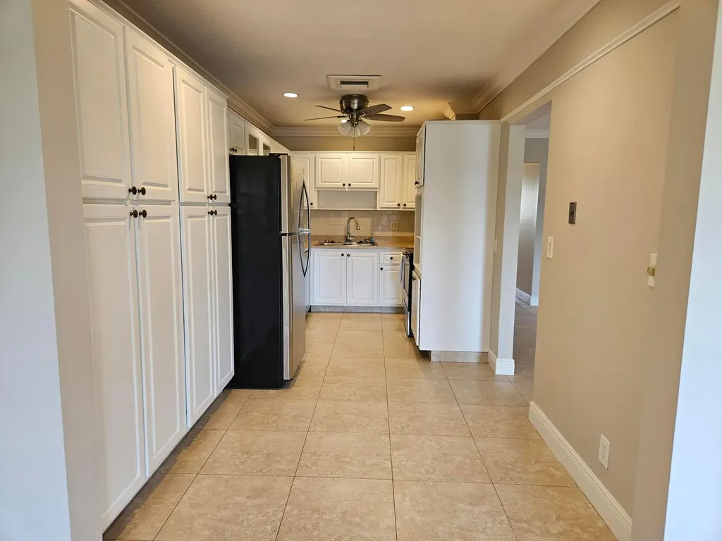2886 E Fernley Drive Drive E West Palm Beach FL 33415