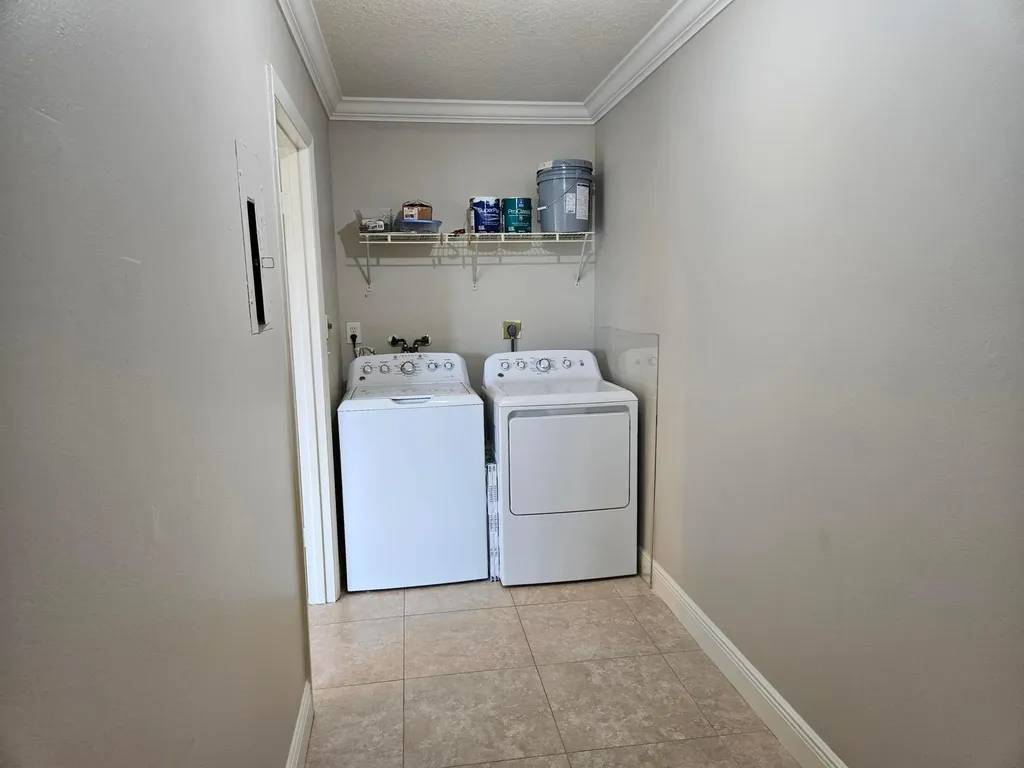 2886 E Fernley Drive Drive E West Palm Beach FL 33415