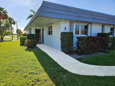 2886 E Fernley Drive Drive E West Palm Beach FL 33415