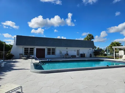 2886 E Fernley Drive Drive E West Palm Beach FL 33415