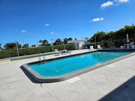 2886 E Fernley Drive Drive E West Palm Beach FL 33415