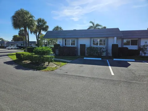 2886 E Fernley Drive Drive E West Palm Beach FL 33415