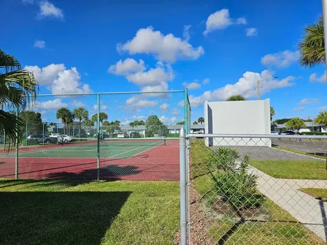 2886 E Fernley Drive Drive E West Palm Beach FL 33415