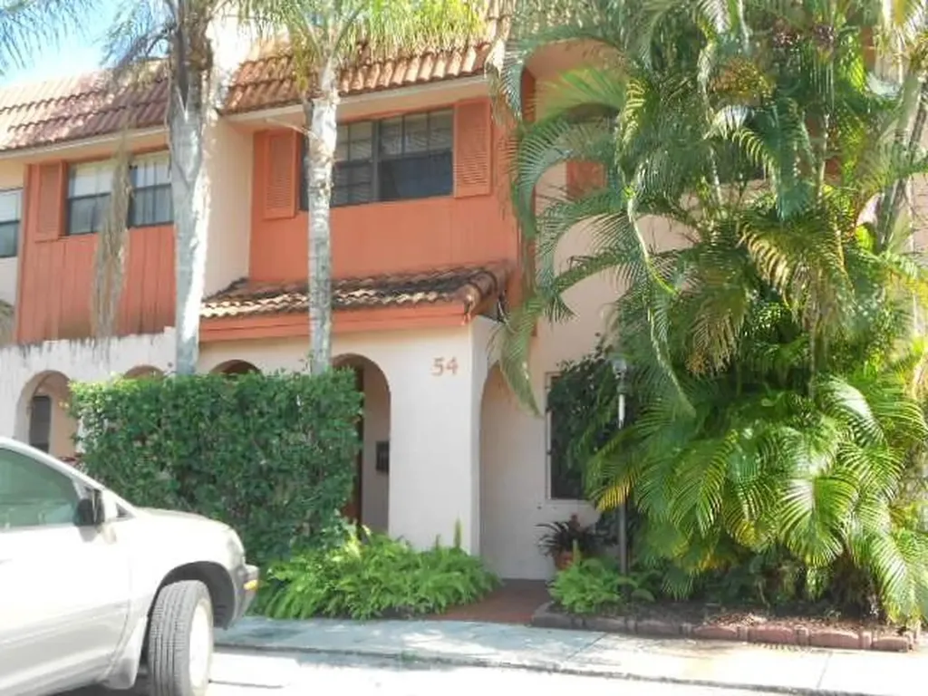54 Matador Lane Davie FL 33324