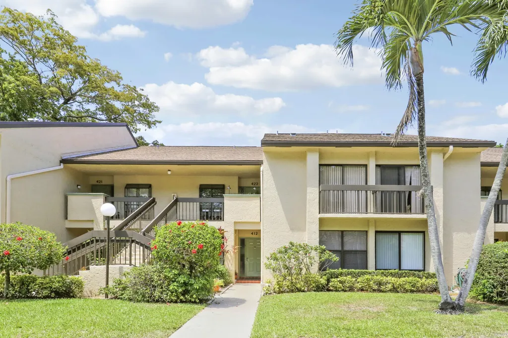 5121 Oak Hill Lane Delray Beach FL 33484