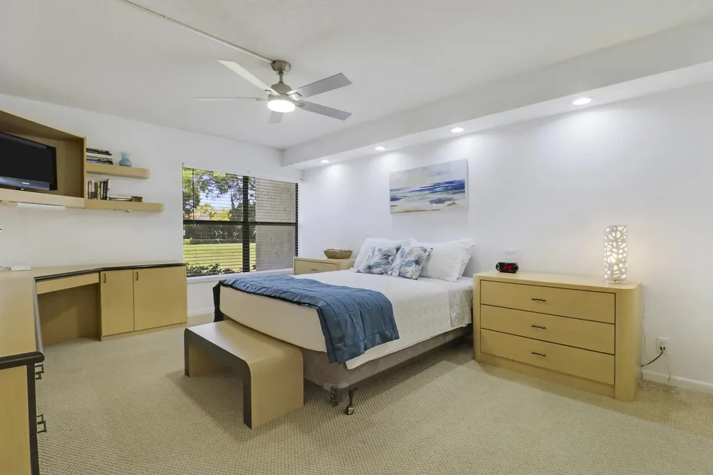 5121 Oak Hill Lane Delray Beach FL 33484