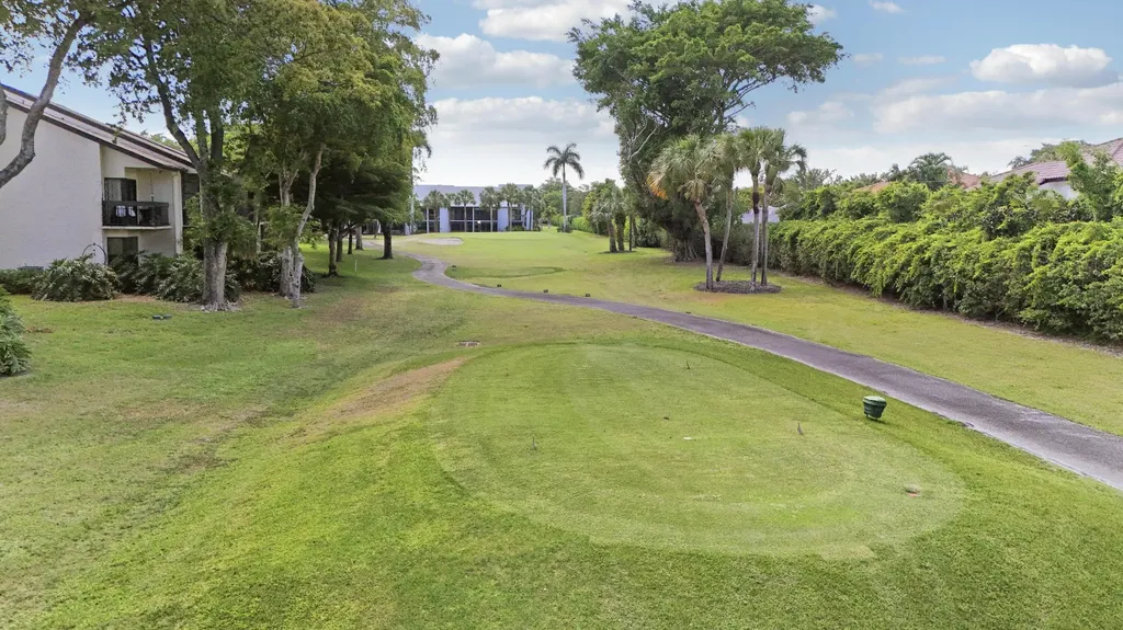 5121 Oak Hill Lane Delray Beach FL 33484