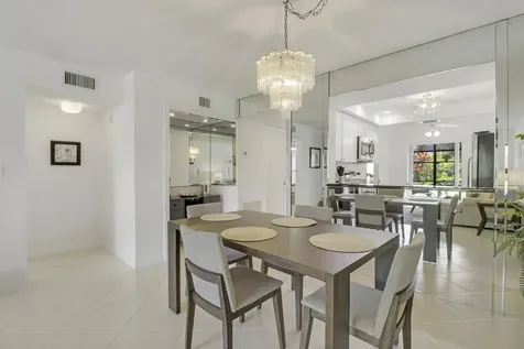5121 Oak Hill Lane Delray Beach FL 33484