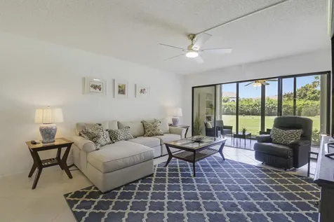 5121 Oak Hill Lane Delray Beach FL 33484