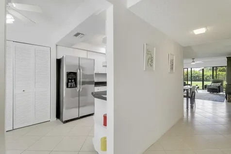 5121 Oak Hill Lane Delray Beach FL 33484