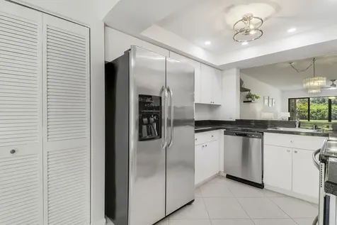 5121 Oak Hill Lane Delray Beach FL 33484