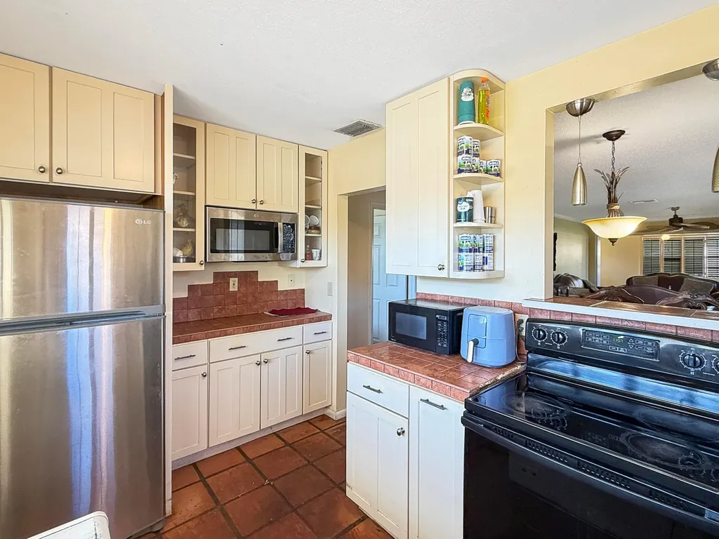 501 Sandpiper Circle Delray Beach FL 33445