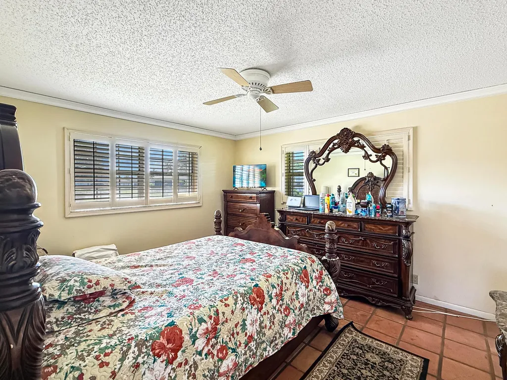 501 Sandpiper Circle Delray Beach FL 33445