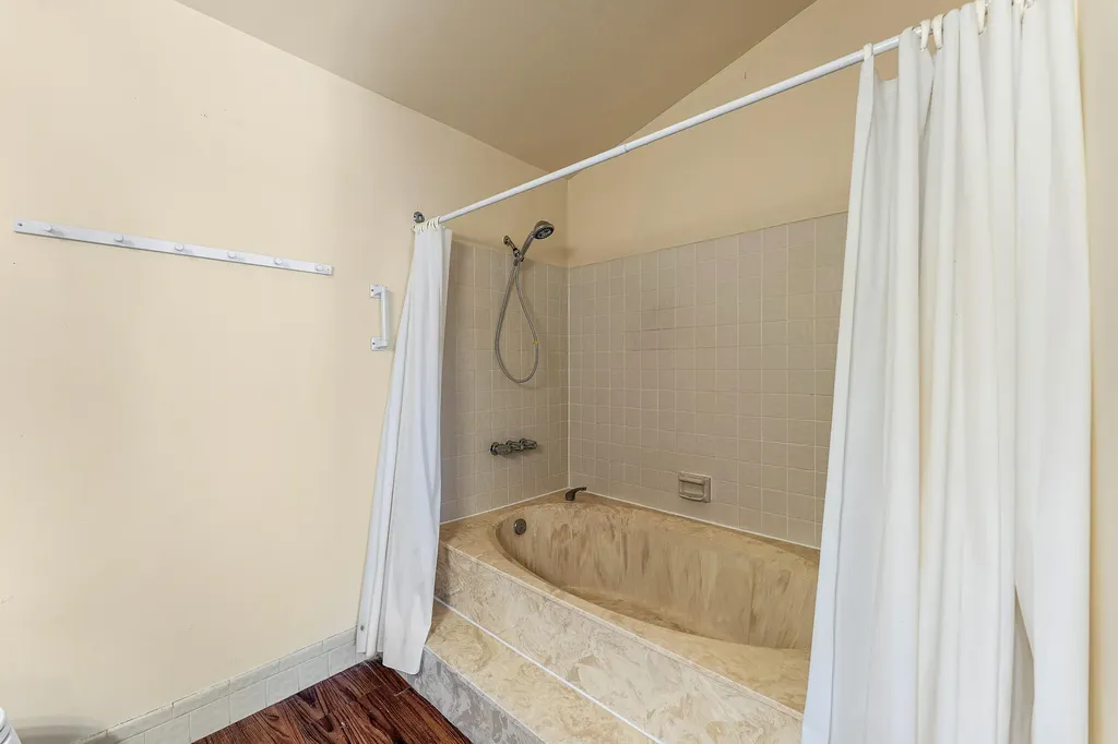 5202 Tarregon Lane Palm Beach Gardens FL 33418