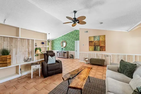 5202 Tarregon Lane Palm Beach Gardens FL 33418
