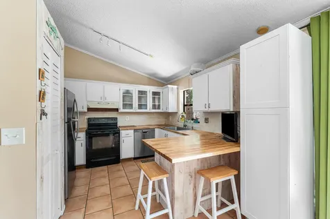 5202 Tarregon Lane Palm Beach Gardens FL 33418