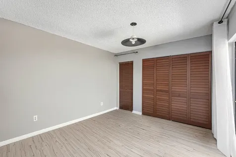 5202 Tarregon Lane Palm Beach Gardens FL 33418