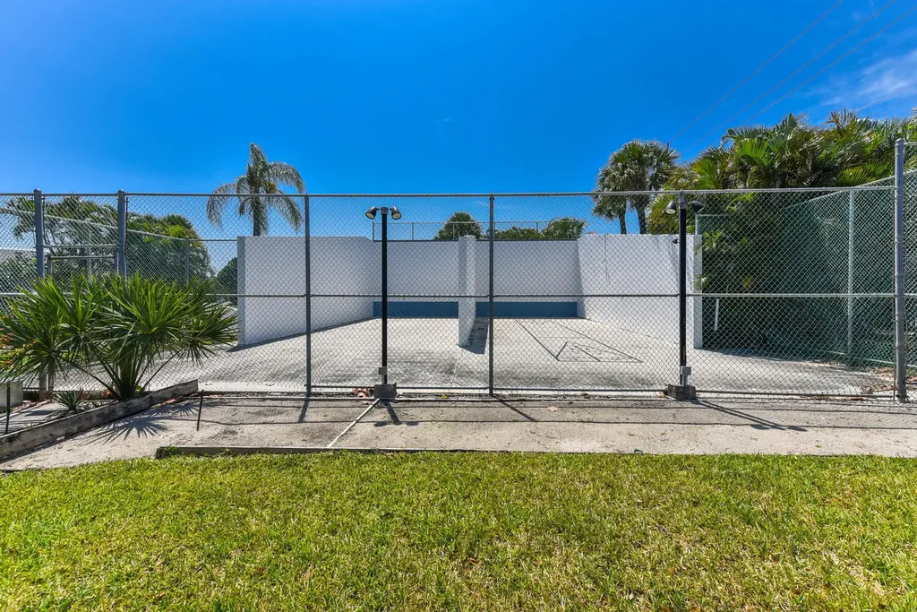 209 Ocean Dunes Circle Jupiter FL 33477