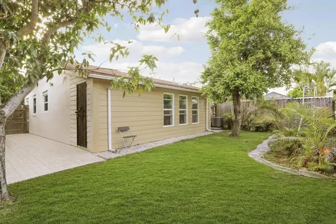 3814 Van Cott Circle West Palm Beach FL 33403