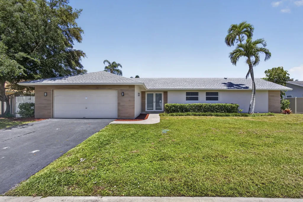 12890 Guilford Circle Wellington FL 33414
